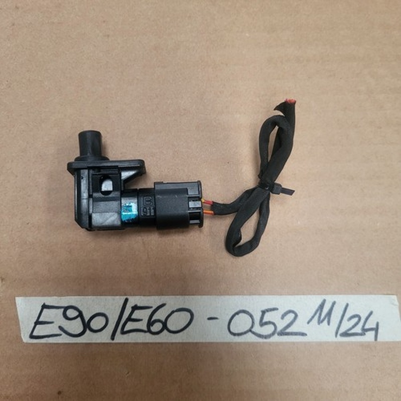 BMW E87 E46 E90 E91 E92 E93 E60 E61 E39 X3 Alarm Hauben Kontakt Schalter 9119052