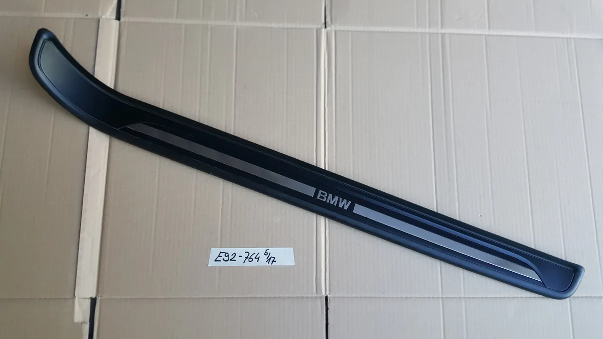 BMW E92 E93 Einstiegsleiste Verkleidung Blende Einstieg RECHTS 7120764