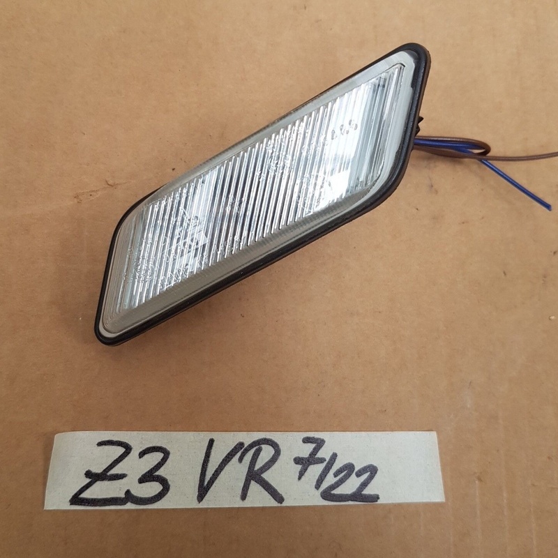 BMW Z3 Seiten Blinker weiß  8400764 Zusatzblinkleuchte RECHTS 8389536 + Stecker