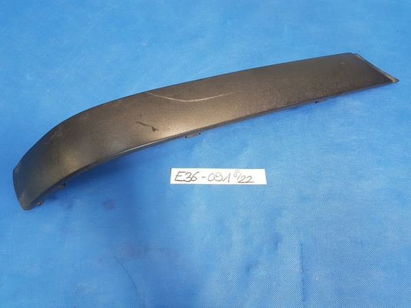 BMW E36 Compact  Zier Leiste Stoßstange Stossleiste Hinten links 8146091