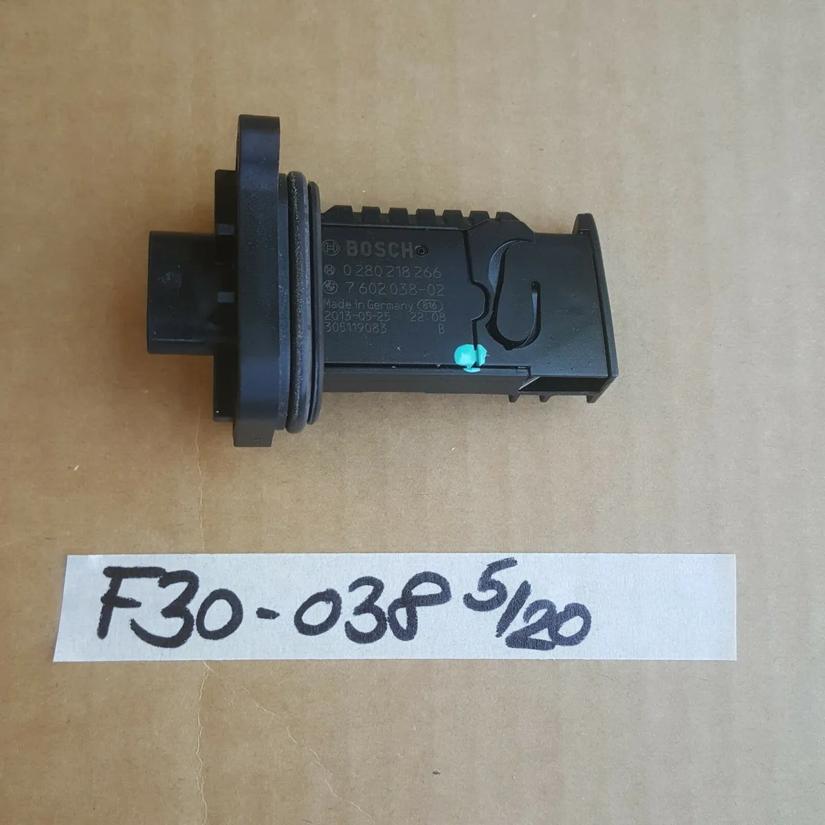 BMW F20 F21 F30 F31 F34 F35 F22 F23 F33 LMM Benziner Luftmassenmesser  7602038