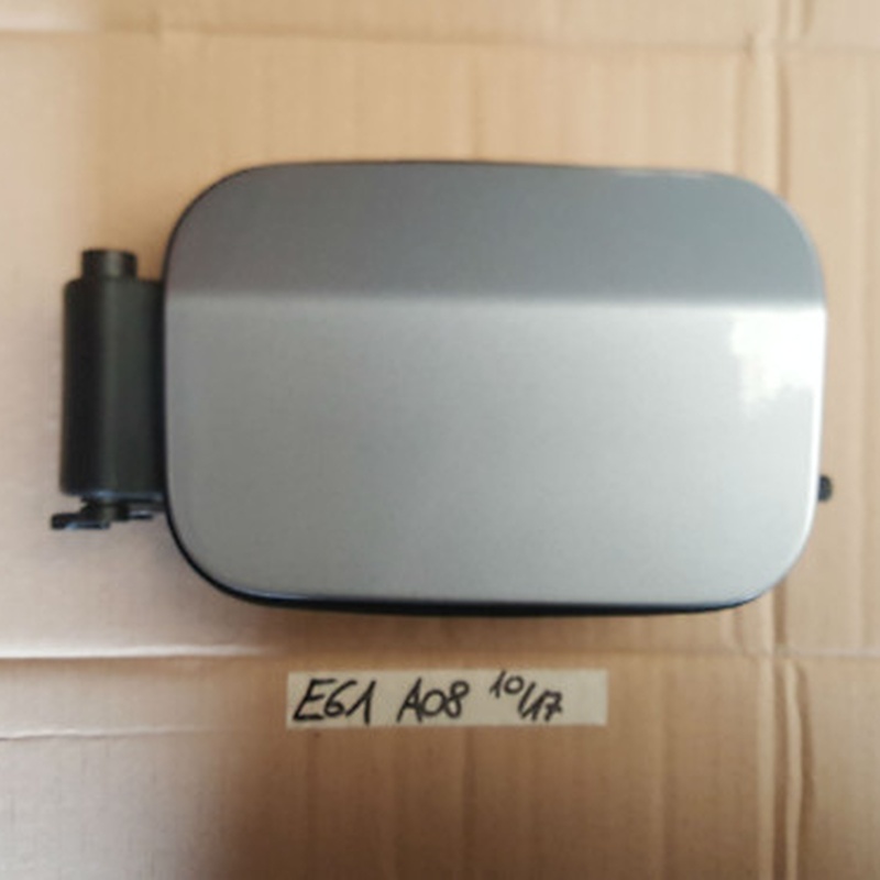 BMW E60 / E61 Tankdeckel Tank Klappe Tankverschluss silber grau metallic A08