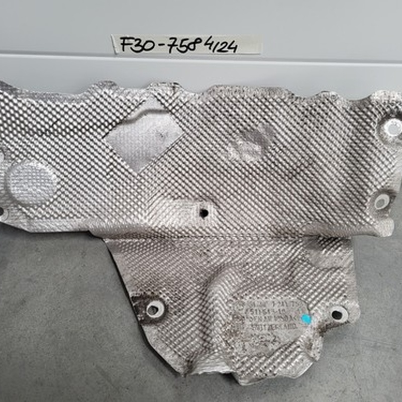 BMW F20 F21 F22 F23 F30 F31 F34 F35 Hitzeblech Wärmeschutz Motorträger 7241758
