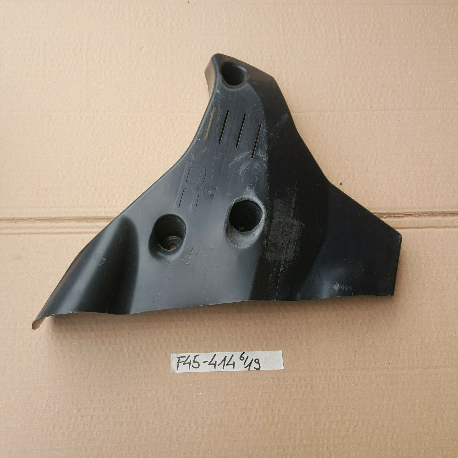 BMW F45 F46 Verkleidung Radaufhängung-Radlager Abdeckung HINTEN RECHTS 6858414 – Bild 1