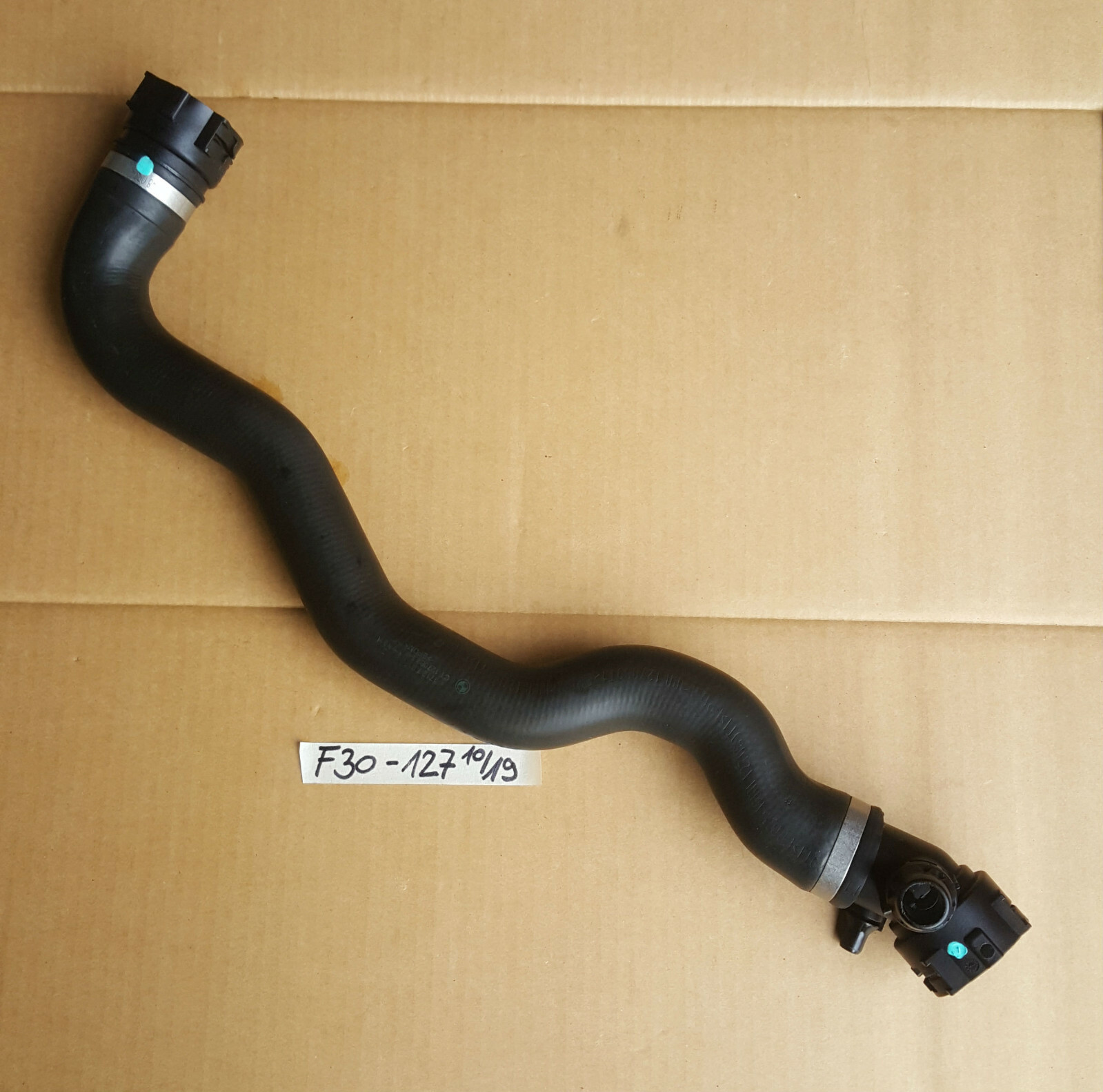 BMW F20 F21 F22  F30 F31 F34 F32 F33 Kühler Schlauch Kühlmittelschlauch 7811127 – Bild 1