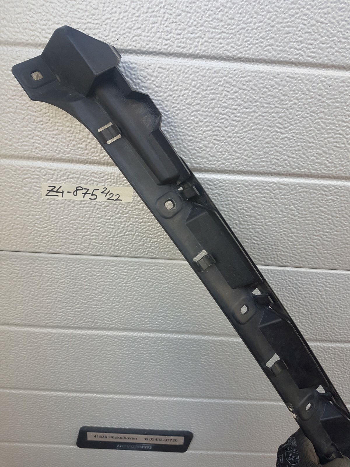 BMW Z4 E85 Halter Führung Stoßstange hinten  Aufnahme Stossfänger 7158875 – Bild 3