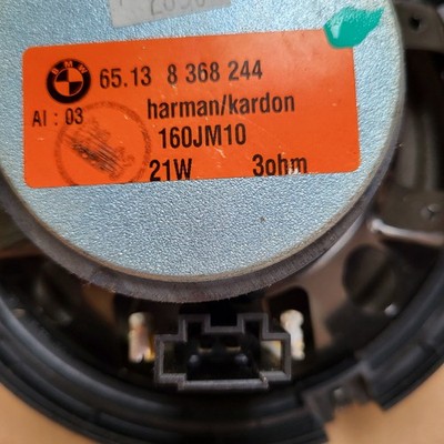 BMW E46 Cabrio Coupe  Harman Kardon Tiefton Lautsprecher Top Hifi System 8368244 – Bild 3