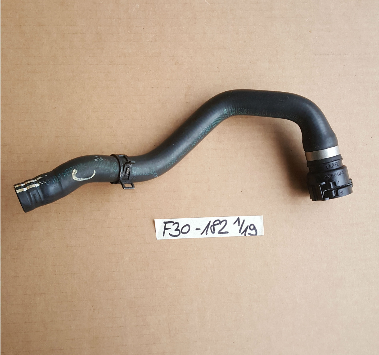 BMW F30 F31 F20 F21 Kühlmittel Kühler Schlauch Heizkörper Motorrücklauf 9208182 – Bild 1