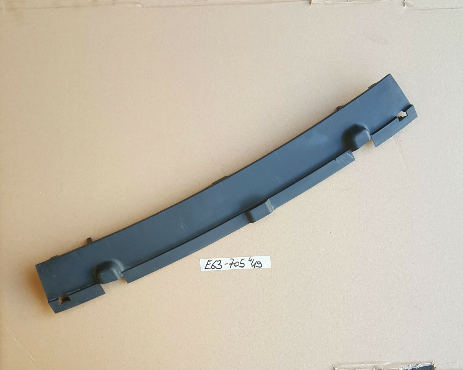 BMW E63 E64 Abdeckung Unterboden Schutz  Regen Abweiser Stoßstange VORNE 7125705 – Bild 2