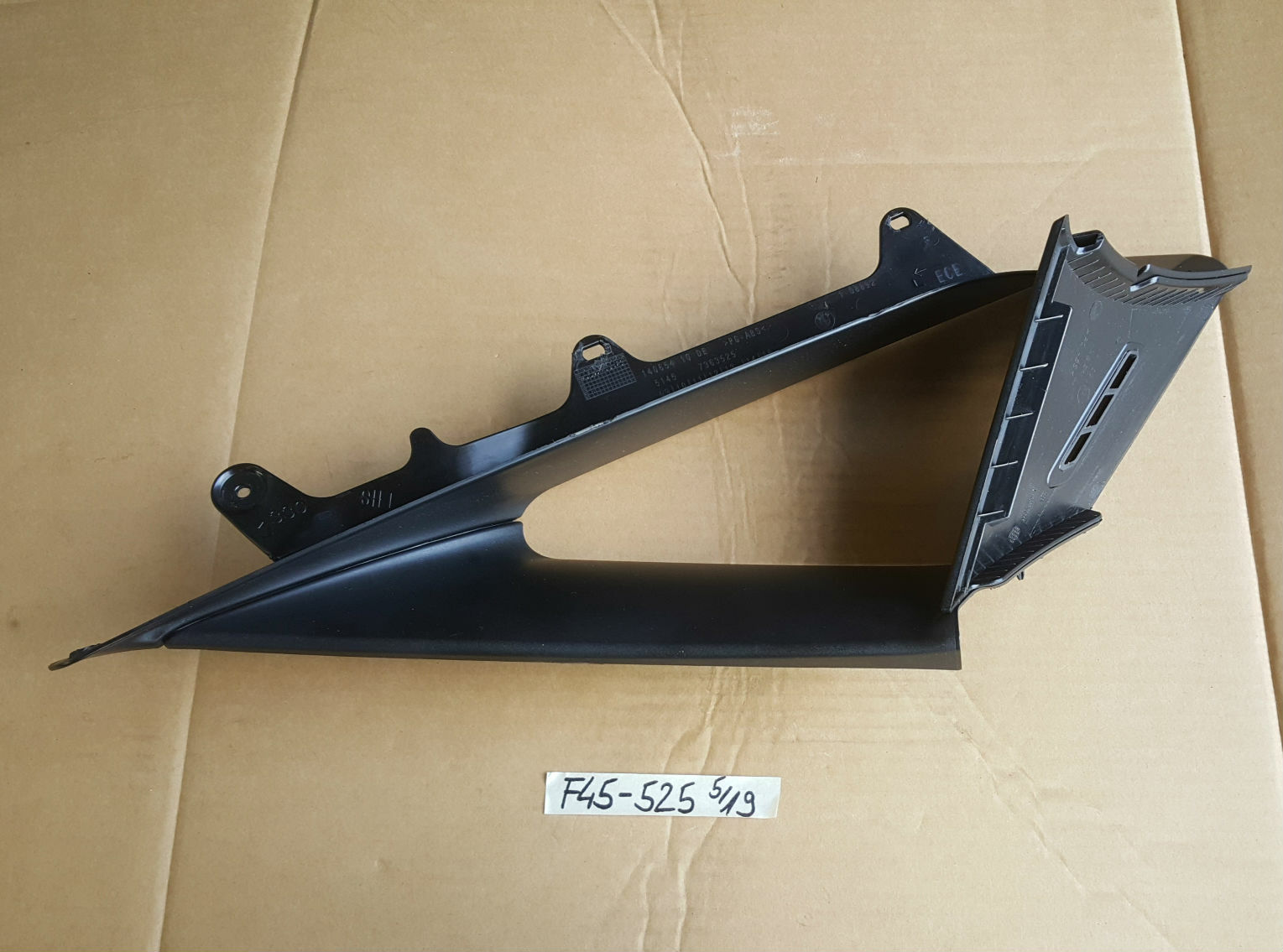 BMW 2er F45 Active Tourer Seiten Verkleidung Scheibe Fahrer Seite VORNE LINKS – Bild 1