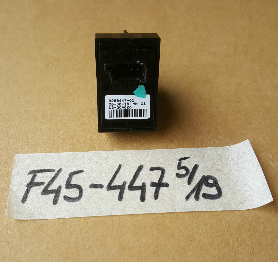 BMW  2er F45 F46 X1 Kofferraum Schalter Heckklappenbetätigung 9299447 – Bild 2