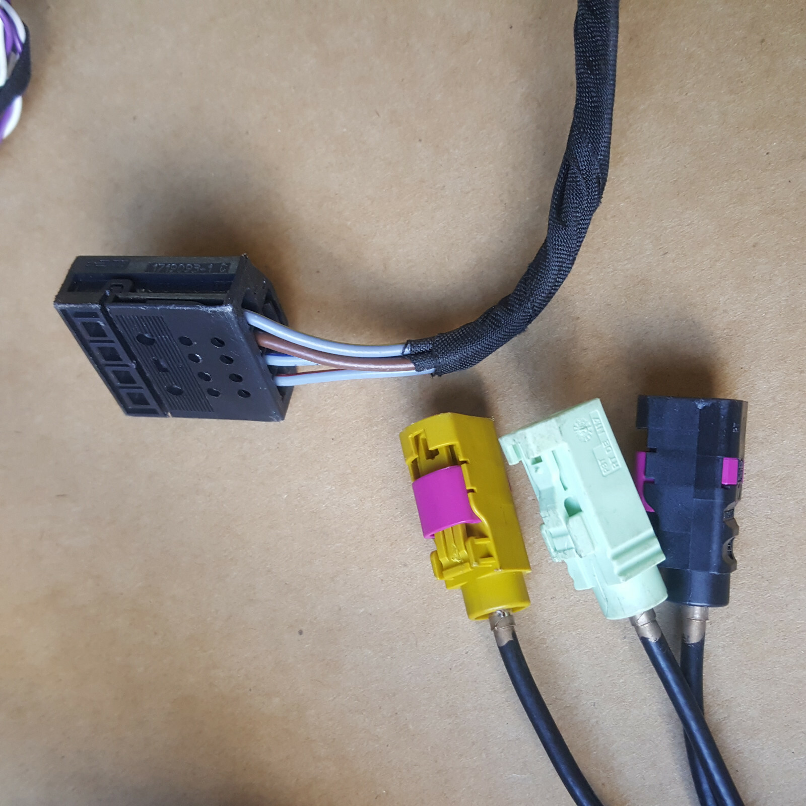 BMW 2er F45 Kabelbaum für Heckklappe Heckdeckel Kabel HINTEN RECHTS + LINKS – Bild 3