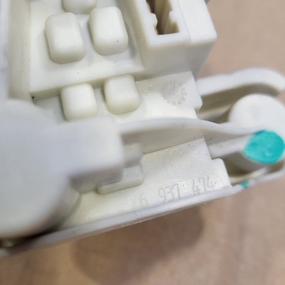 BMW E90 Rücklicht Platine Lampenträger Rückleuchte Heckleuchte RECHTS 6937474 – Bild 4