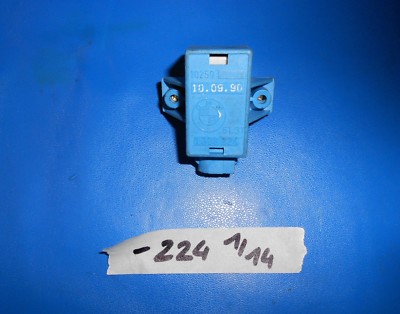 BMW E32 / E34 / E31 Stosschalter / Relais  1388224