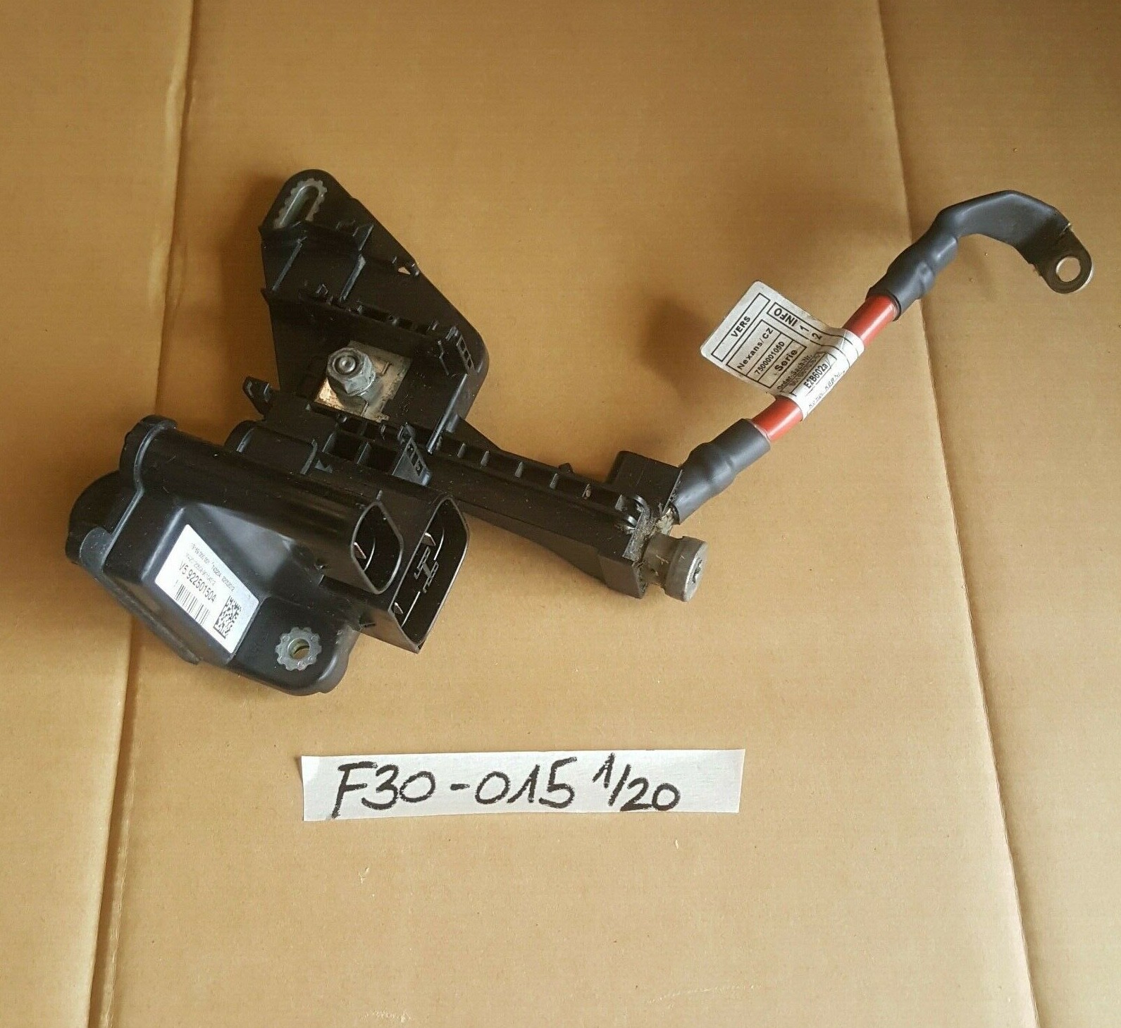 BMW F30 F31 F34 F35 F20 F21 F22 Kabel Verteiler Fremdstartstützpunkt 9225015