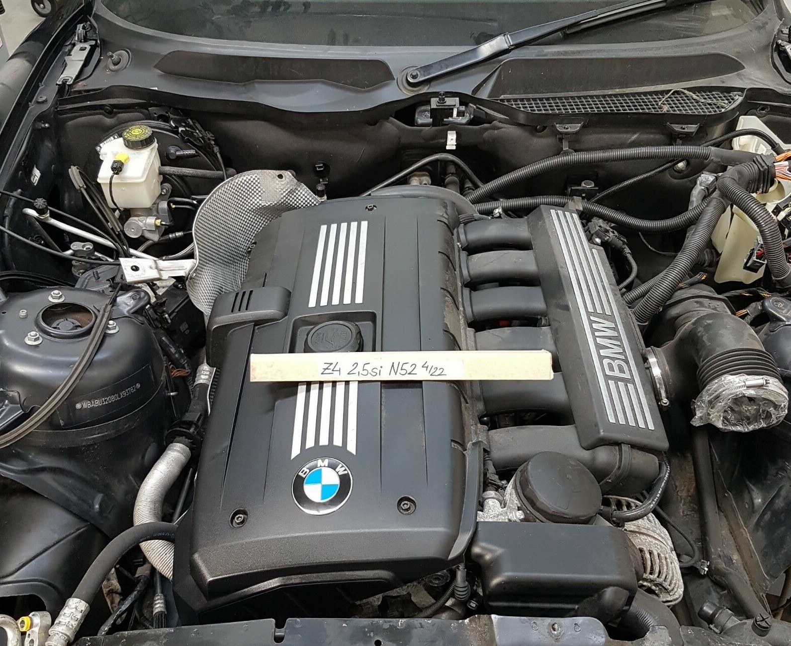 BMW Z4 Roadster 2,5 si Motor N52 Engine Zylinderkopf  ca. 103.000 Km ABHOLUNG