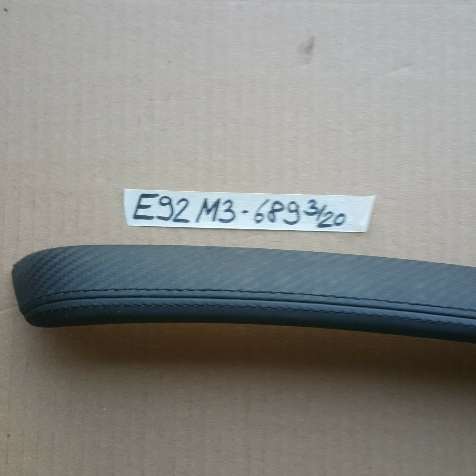 BMW E92 M3 Dekorleiste Zier Leiste Leder Carbon Seitenverkleidung LINKS 8036689  – Bild 2