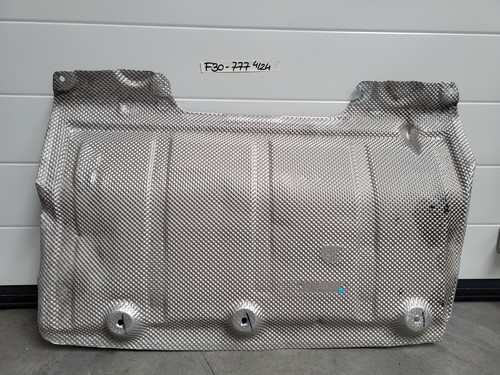 BMW F30 F31 F35 F80 F32 F33 Hitzeblech Wärmeisolierung Nachschalldämpfer 7241777