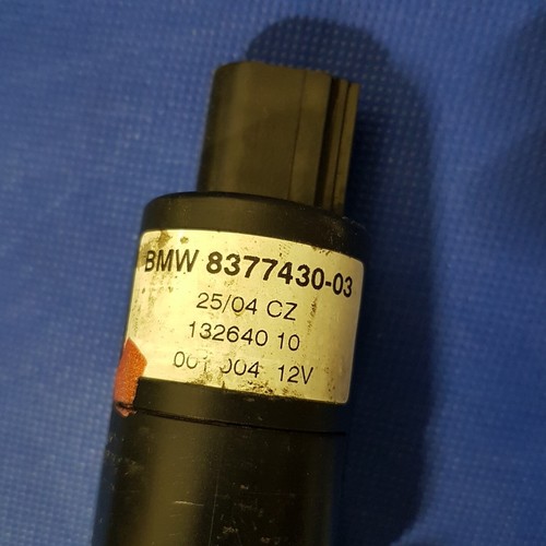 BMW E36 E46 E87 E90 E39 E60 Z4  Waschpumpe SRA  Scheinwerferwaschanlage 8377430