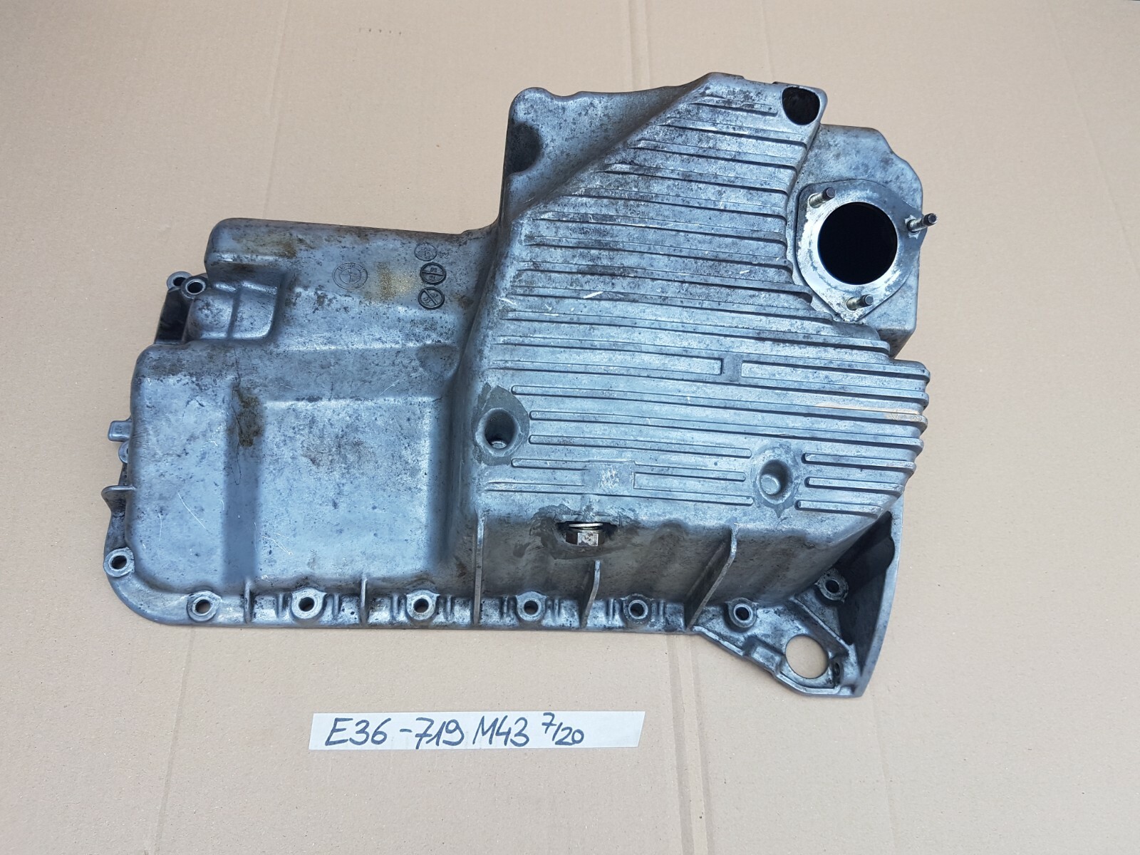 BMW E36 E46 Z3 Ölwanne Oelwanne M43TU 1,6 Liter 1,8 Liter 1432719  ABHOLUNG 