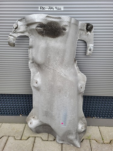 BMW F30 F31  F32 F33 F36 Hitzeblech Wärmeisolierung Tank 7241774 – Bild 1