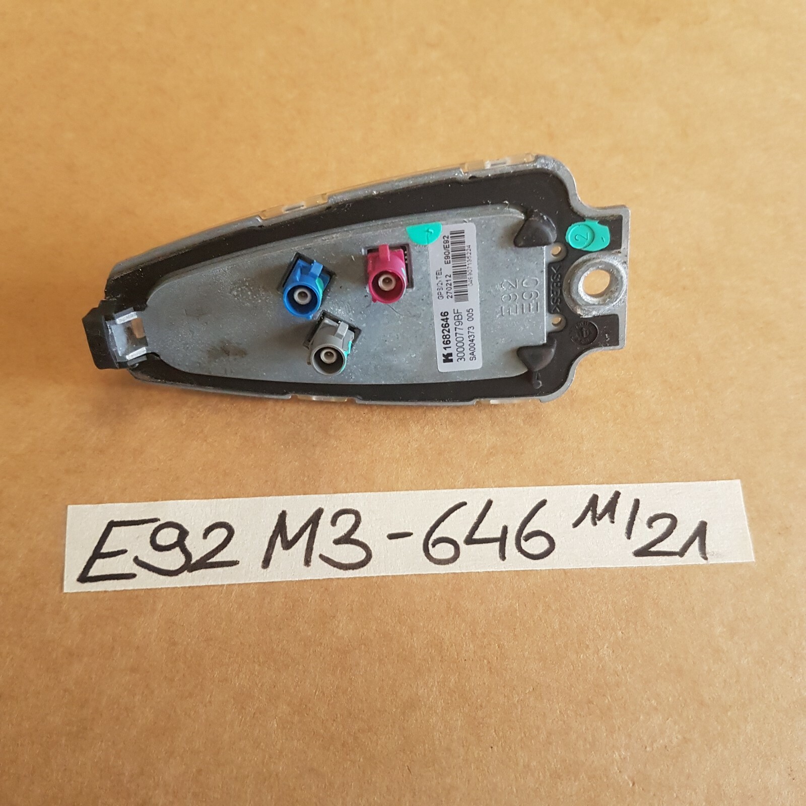 BMW E90 E91 E92 GPS Dach Antenne Navi Antenne Haifisch Flosse 6929347