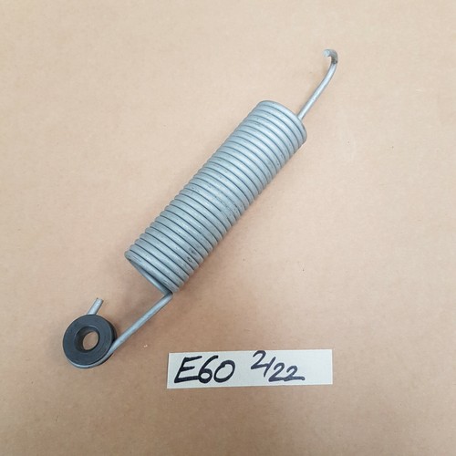 BMW 5er E60 Feder für Heckdeckel Scharnier LINKS Kofferraum Dämpfer