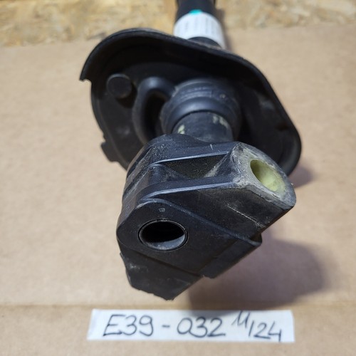 BMW E39 Limousine Stoßstangen Dämfer  Pralldämpfer HINTEN RECHTS 8248032