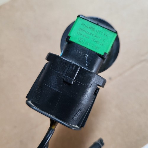 BMW 3er E90 E91 E92 E93 / Z4 E85 E86 Nebel Scheinwerfer Stecker 6907388 + Birne 