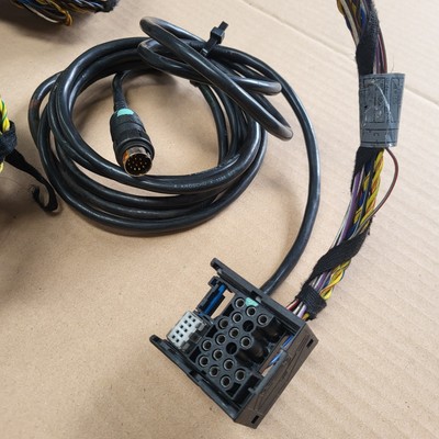 BMW Z3  Audio Kabelbaum HiFi Radio Adapter  Wechsler + Verstärker Kabel 1388889 – Bild 2