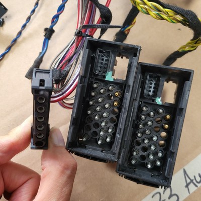 BMW Z3  Audio Kabelbaum HiFi Radio Adapter  Wechsler + Verstärker Kabel 1388889 – Bild 3