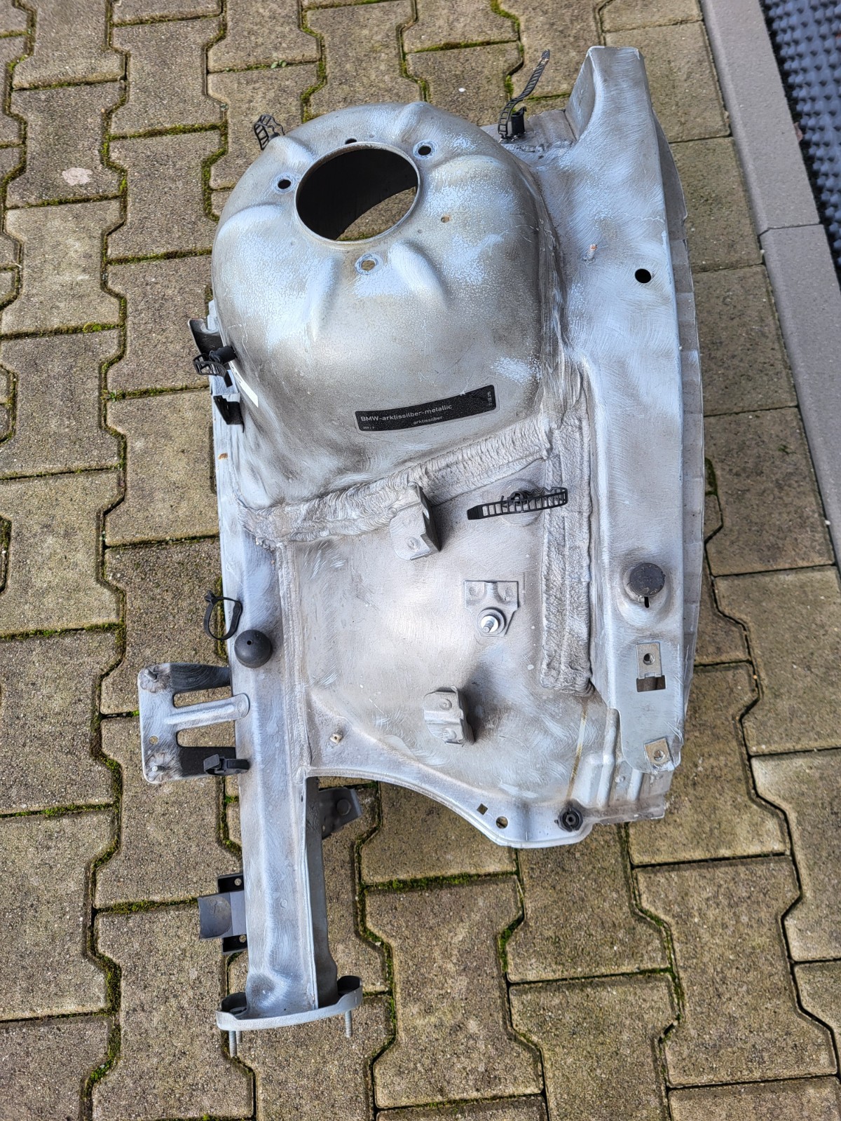 BMW Z3 Radhaus Träger Hälfte Spitze Längsträger Dom Reparaturblech LINKS