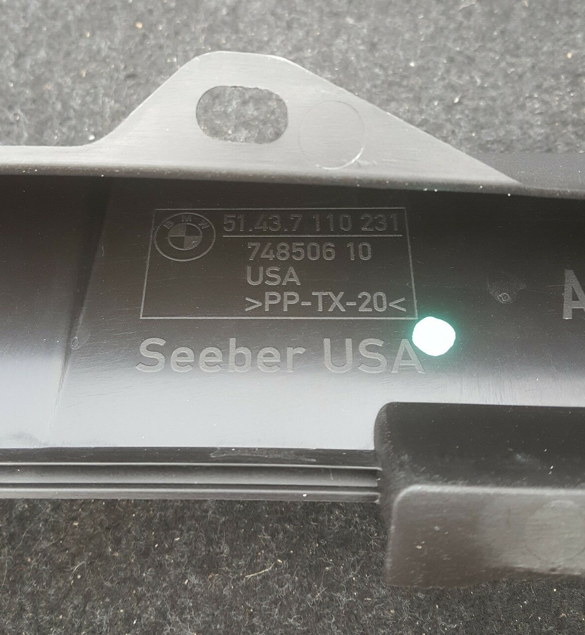 BMW Z4 E85 Roadster Blende Verdeck Abdeckung Leiste Wasser Wind Abweiser 7110231 – Bild 2