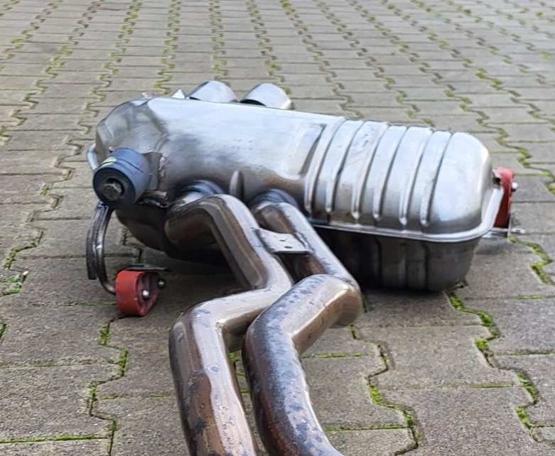 BMW Z4 E85 E86 Auspuff HINTEN N52 Motor Endschalldämpfer 7560513 Endtopf 2,5 si – Bild 5