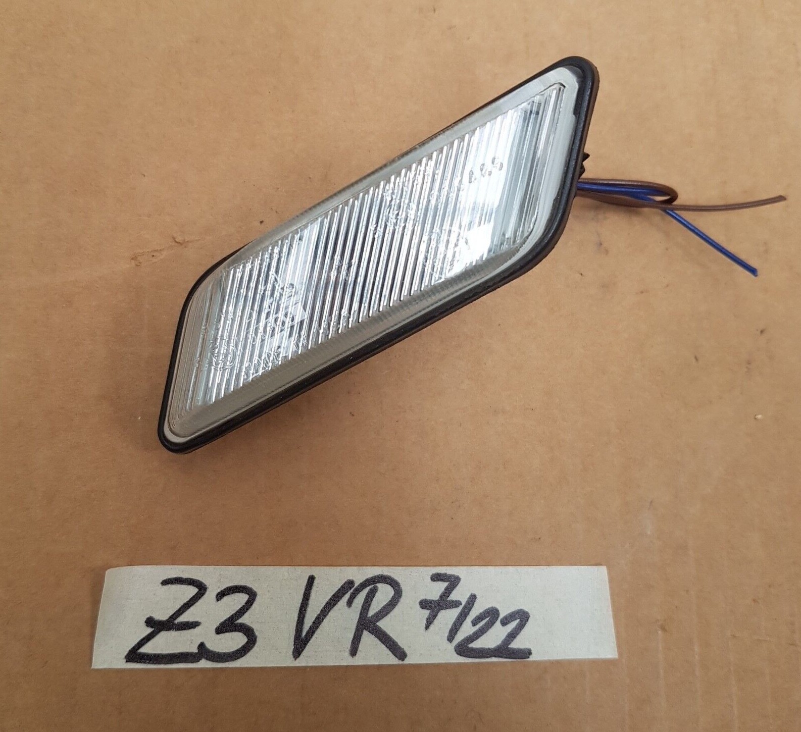 BMW Z3 Seiten Blinker weiß  8400764 Zusatzblinkleuchte RECHTS 8389536 + Stecker – Bild 1