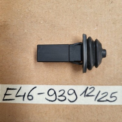 BMW E46 X3 E83 E90 E91 E92 E60 E61  Tank Deckel Feder Anschlag Puffer 8228939 – Bild 3