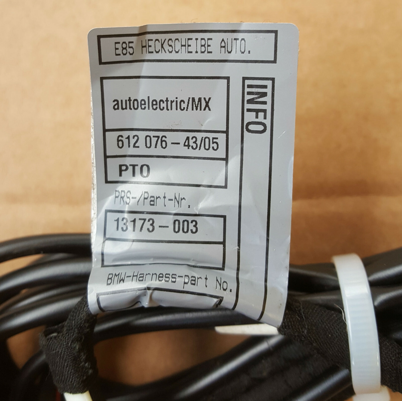 BMW Z4 E85 Kabel für Heckscheibe Kabelbaum Heizung Scheibe HINTEN 6120764  – Bild 4