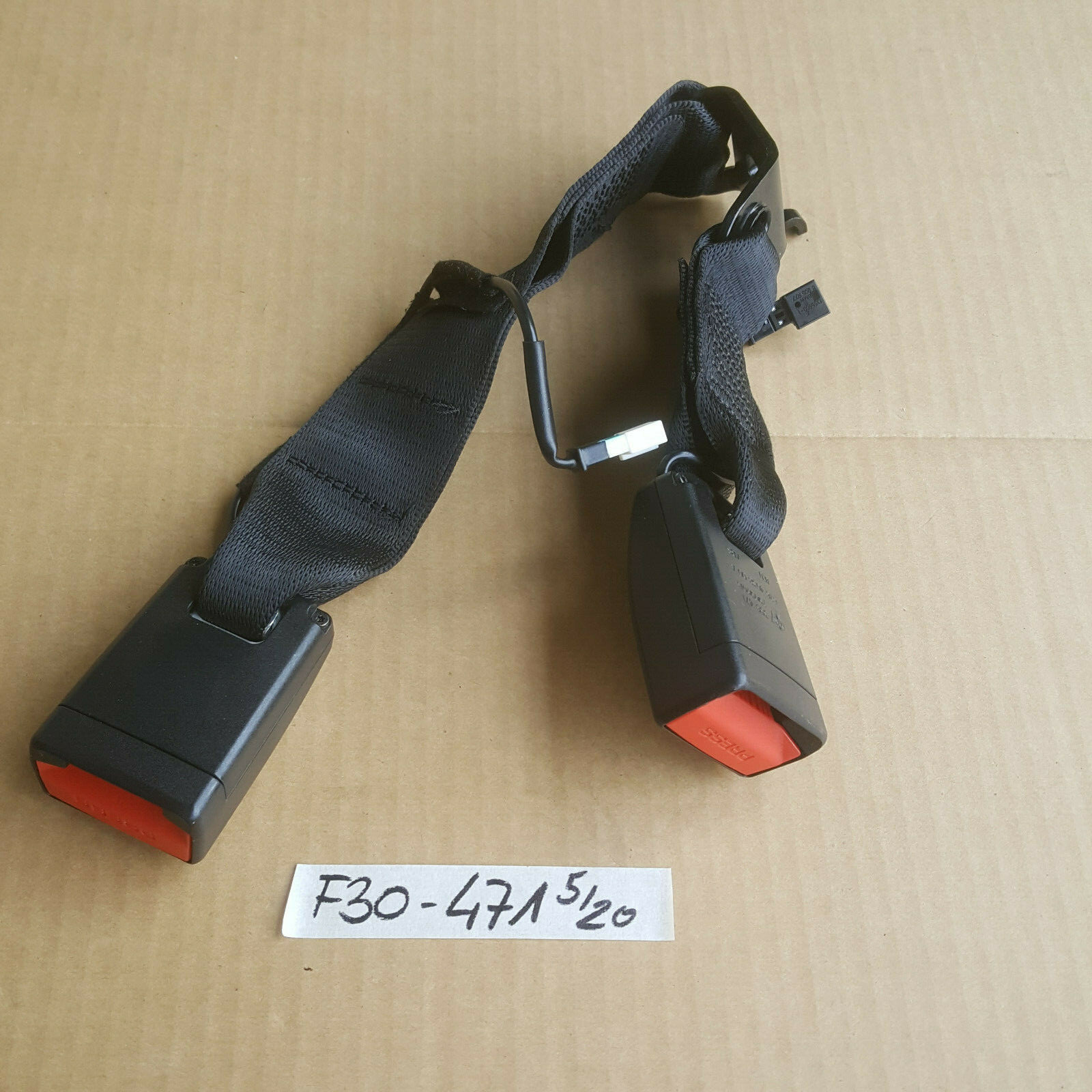 BMW F20 F21 F30 F31 F35 Gurtstrammer Gurt Schloss HINTEN Gurtstraffer 7355471