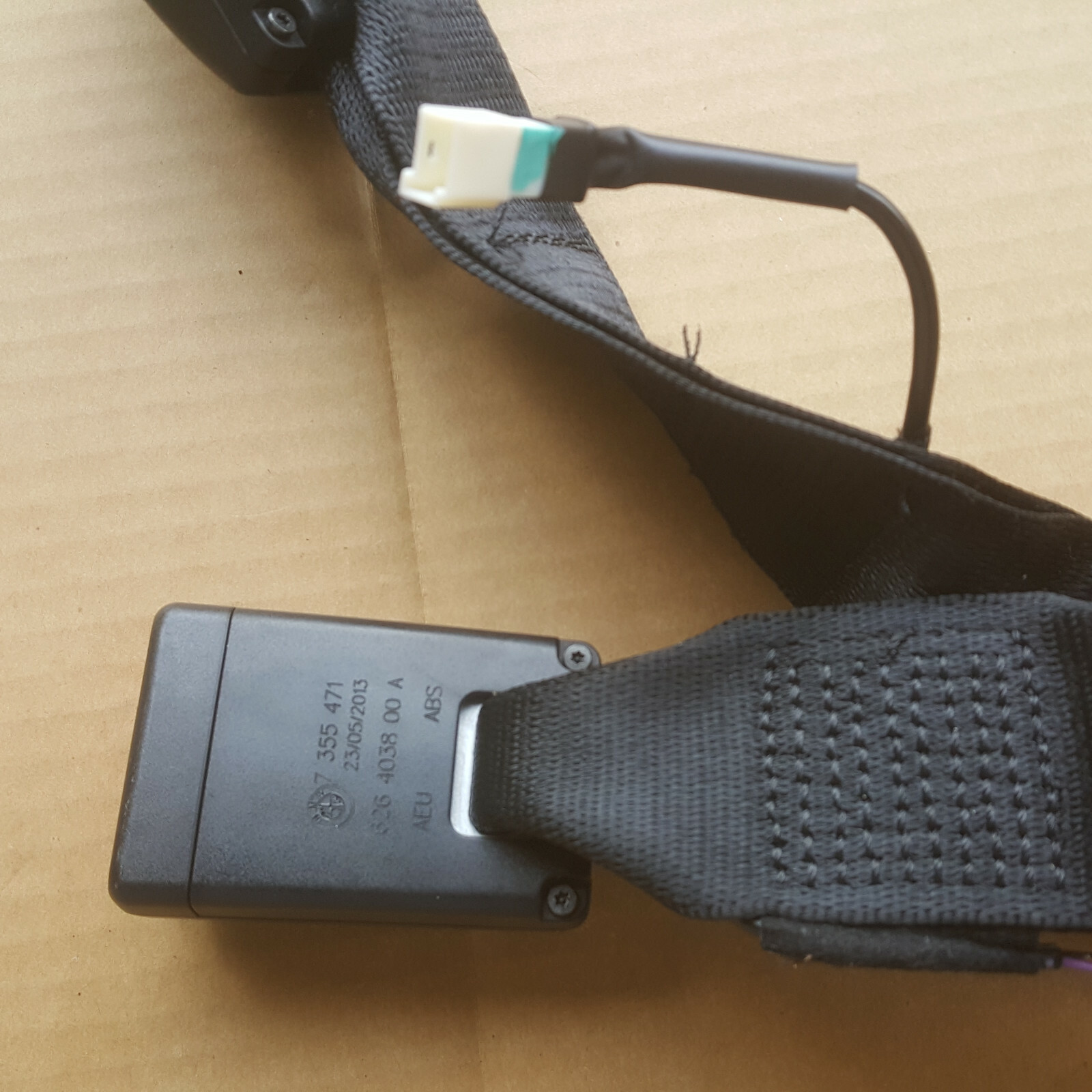 BMW F20 F21 F30 F31 F35 Gurtstrammer Gurt Schloss HINTEN Gurtstraffer 7355471