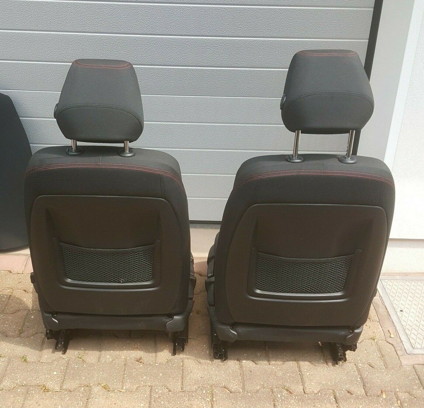 BMW 3er F30 F31 F34 Fahrer Beifahrer Sport Sitz Stoff schwarz rot  ABHOLUNG