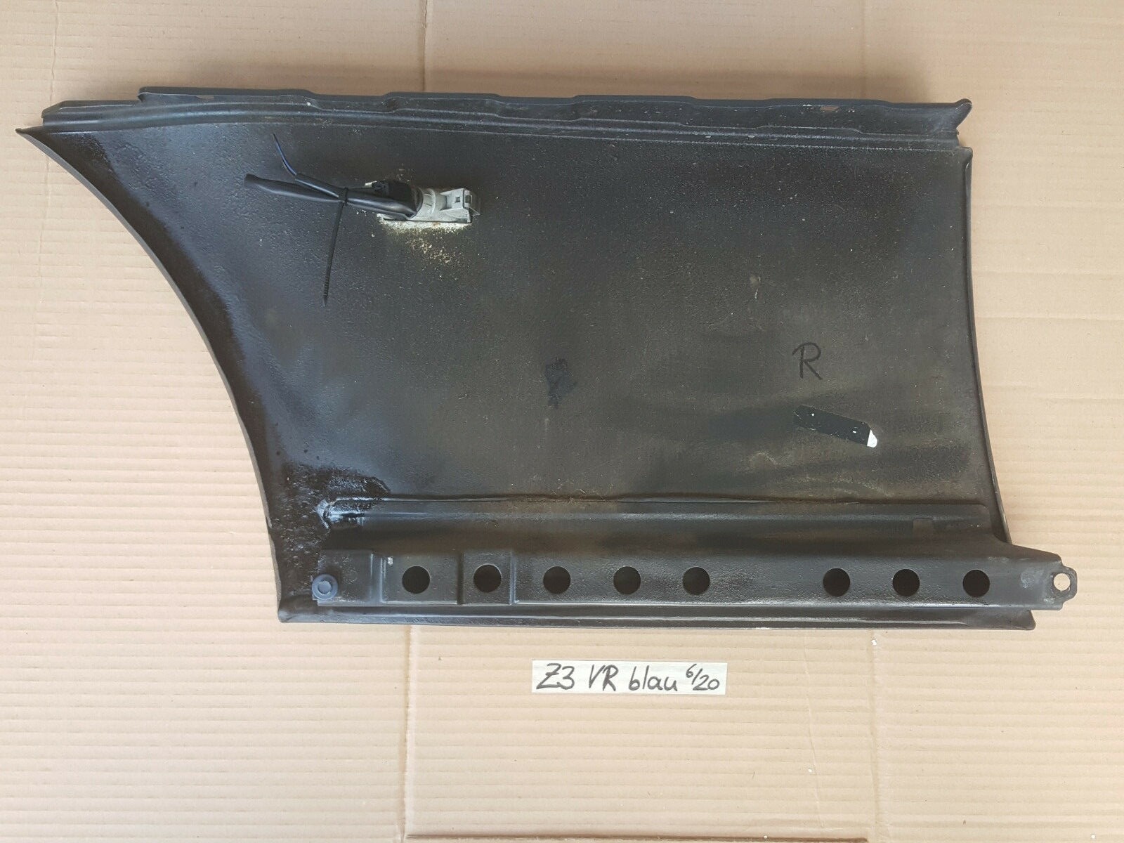 BMW E36 Z3 Roadster Kotflügel Seitenwand  VORNE RECHTS Topas blau