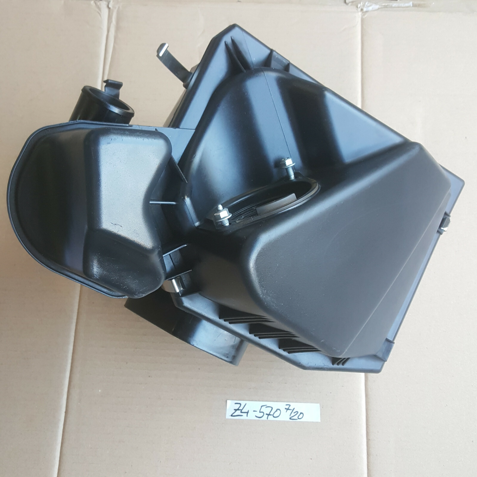 BMW Z4  E85 Ansauggeräuschdämpfer Deckel 6578579 Luftfilterkasten 6573570  N46 – Bild 1