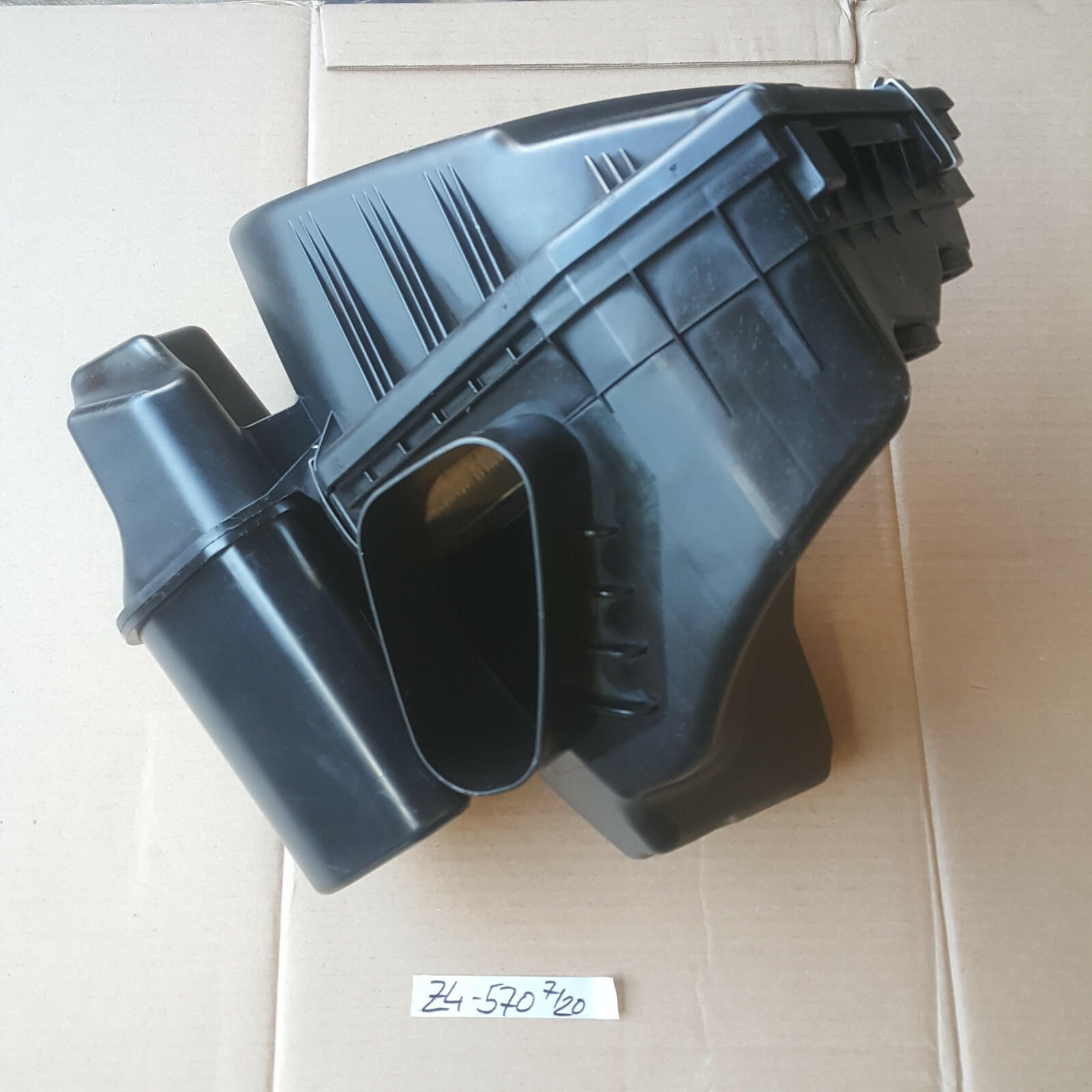 BMW Z4  E85 Ansauggeräuschdämpfer Deckel 6578579 Luftfilterkasten 6573570  N46 – Bild 3