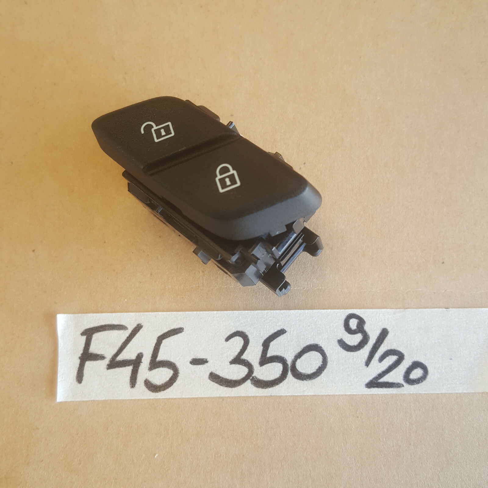 BMW 2er F45 F46 ZV Schalter für Zentralverriegelung 6801350 – Bild 1