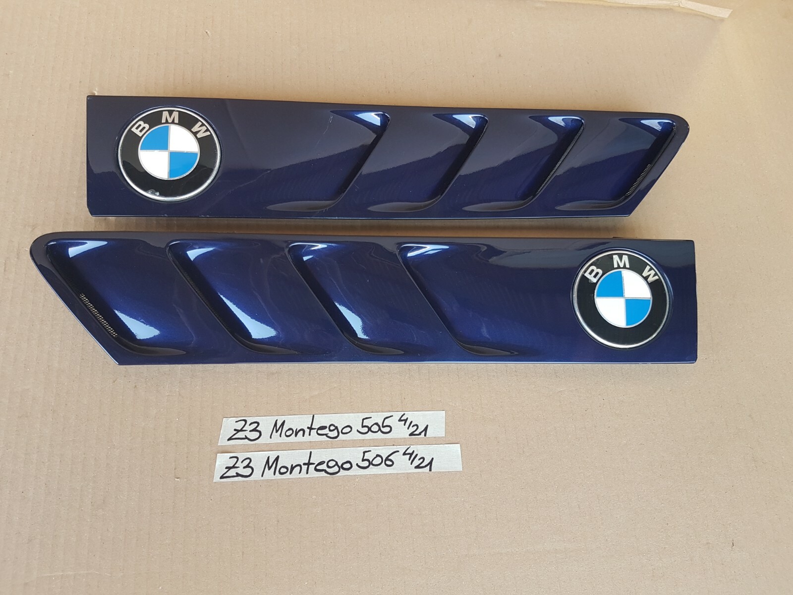 BMW Z3 Lufteinlass Ki​emen Ziergitter Motorhaube Montreal blau 297 RECHTS  LINKS – Bild 1