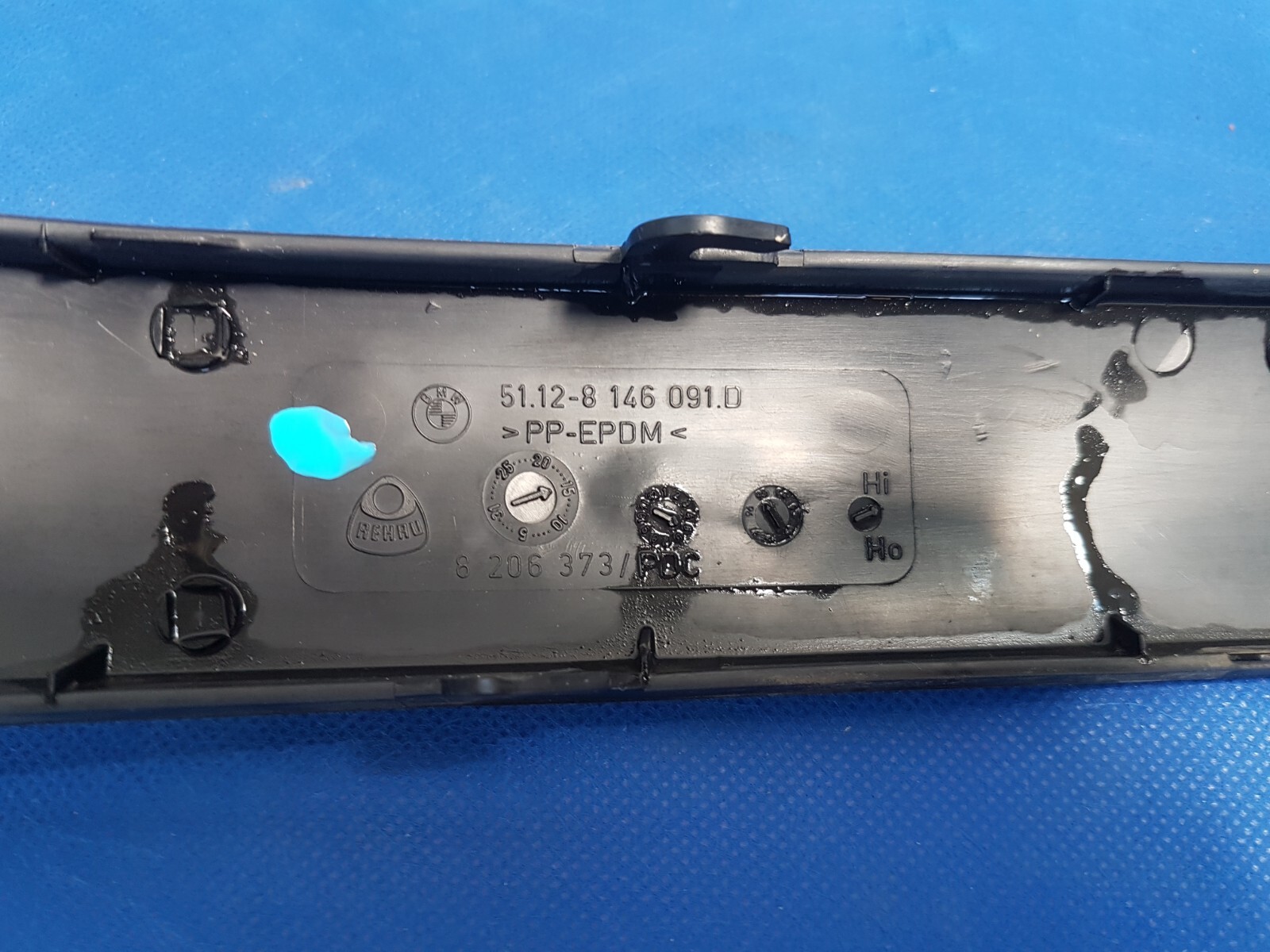 BMW E36 Compact  Zier Leiste Stoßstange Stossleiste Hinten links 8146091