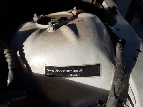 BMW Z3 Lufteinlass Ki​emen Ziergitter Motorhaube Arktis Silber RECHTS + LINKS – Bild 5