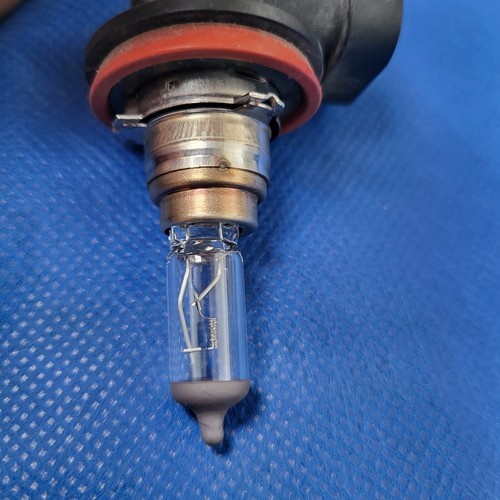 BMW 3er E90 E91 E92 E93 und Z4 E85 E86 Nebel Scheinwerfer Birne Osram H8