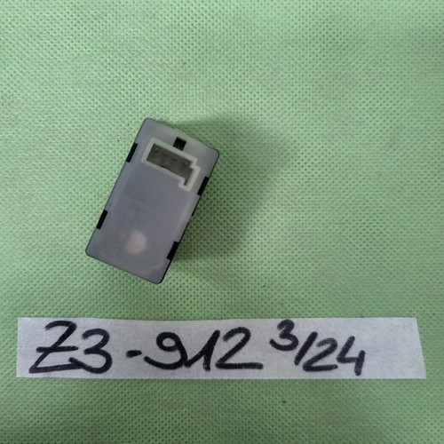 BMW  Z3 Roadster + Coupe Schalter für Heizbare Heckscheibe 8381912