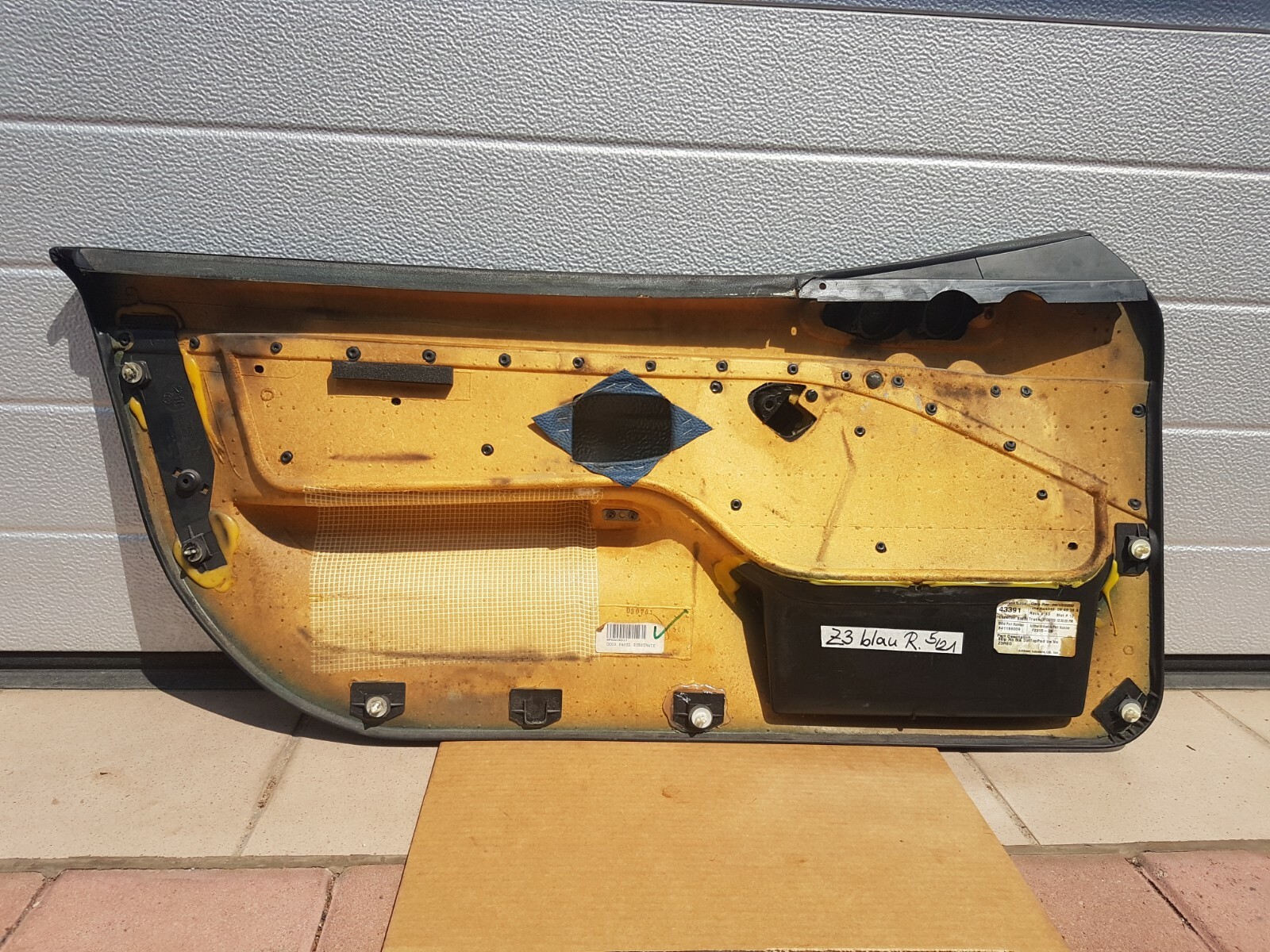 BMW Z3 Roadster Tür Verkleidung schwarz blau Türtafel Tür Pappe RECHTS + Griff  – Bild 5